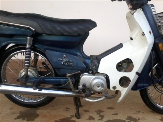 ขายฮอนด้าคัสต้อมทะเบียนพร้อมโอนภาษีขาดปี 47 เครื่องเดิมแห้งๆเบาะเหล็กเดิมโรงงานขาย 6500 บาท