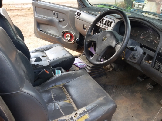 นิสสีนบิ๊กเอ็มฝาแดงแคบ ปี96 ไมล์โคร้ง ถูกๆ 78000