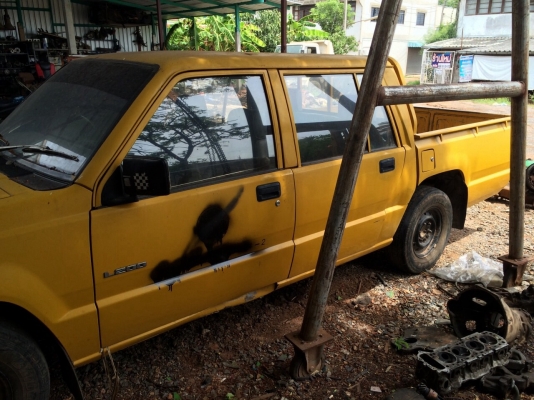 ขายรถ Mitsubishi L-200 ราคาถูก ขายรถ Mitsubishi L-200 ราคาถูก