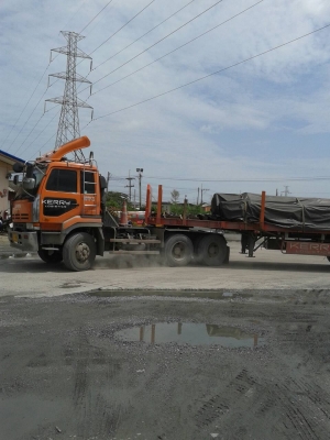 ขายด่วน !!  หัวลาก พร้อมหางสั้น 9 เมตร พื้นเหล็ก