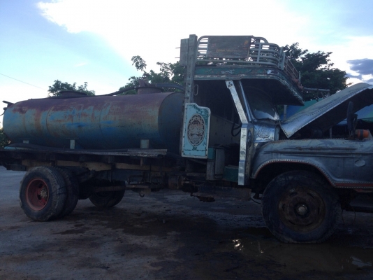 รถน้ำ 6ล้อ 150,000.-