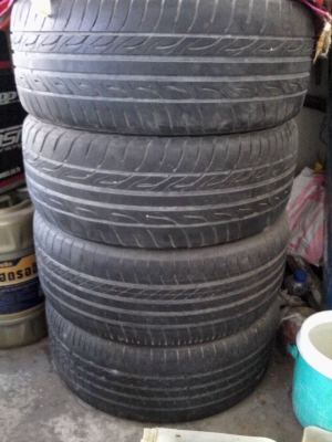 ขายแม๊ก17 หน้า8หลัง9ไห้ยางอีก4เส้นของแต่งอีก