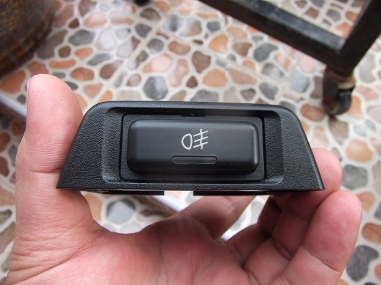 สวิตช์ไฟตัดหมอกพร้อมกรอบ สภาพสวยๆ