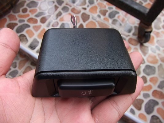 สวิตช์ไฟตัดหมอกพร้อมกรอบ สภาพสวยๆ