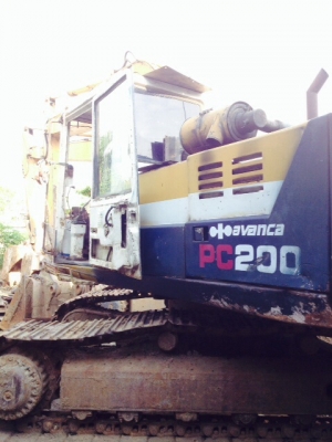 ขายรถแบคโฮ KOMATSU 200-3