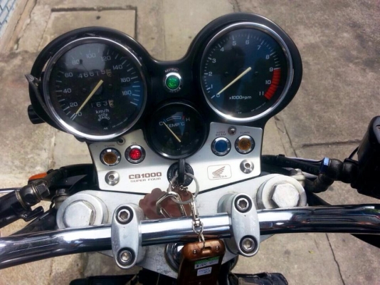 ต้ำพระราม2ขาย HONDA CB1000ปี99 อินวอย สรรพสามิตแท้ครบทุกฉบับ ของแต่งมีท่อสูตร ฟูล และชุดไฟขอทาง