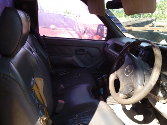 รถกะบะบรรทุก ติดหลังคา