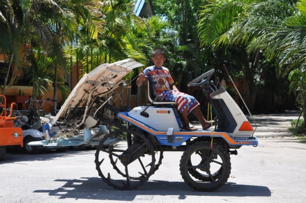 รายละเอียด ขายรถดำนา ISEKI400/yanmar pe4สภาพสวยเดิมจากญี่ปุ่นยังไม่เคยใช้ในไทย 35,000