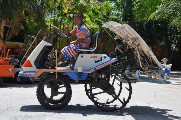 รายละเอียด ขายรถดำนา ISEKI400/yanmar pe4สภาพสวยเดิมจากญี่ปุ่นยังไม่เคยใช้ในไทย 35,000