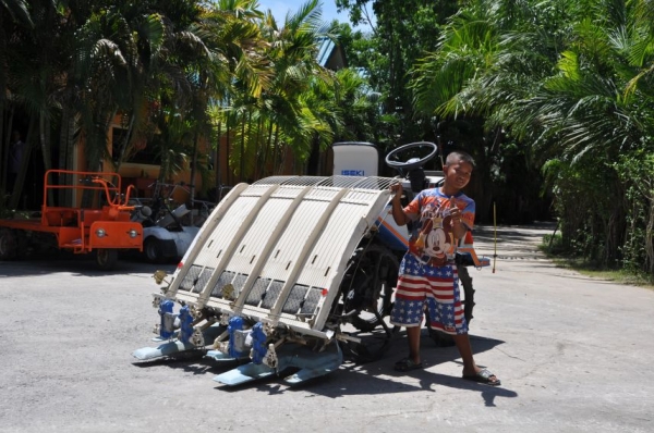 รายละเอียด ขายรถดำนา ISEKI400/yanmar pe4สภาพสวยเดิมจากญี่ปุ่นยังไม่เคยใช้ในไทย 35,000