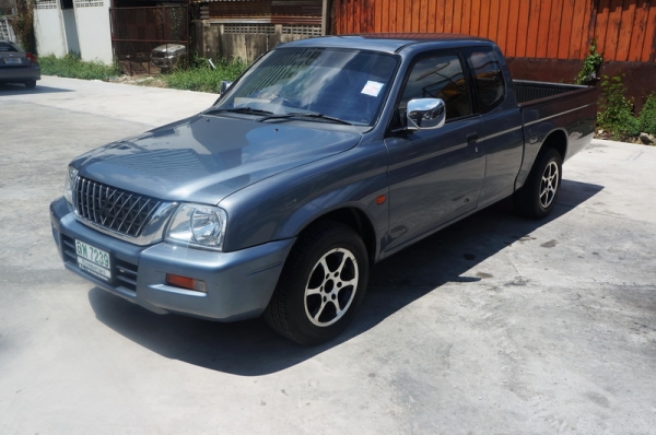 MITSUBISHI STRADA CAB ปี 2000 รถสวยๆ กระจกไฟฟ้า พวงมาลัยพาวเวอร์ ล้อ MAX แอร์เย็นๆ ภายในสภาพสวย สีสวย รถพร้อมใช้งาน จัดไฟแนนได้