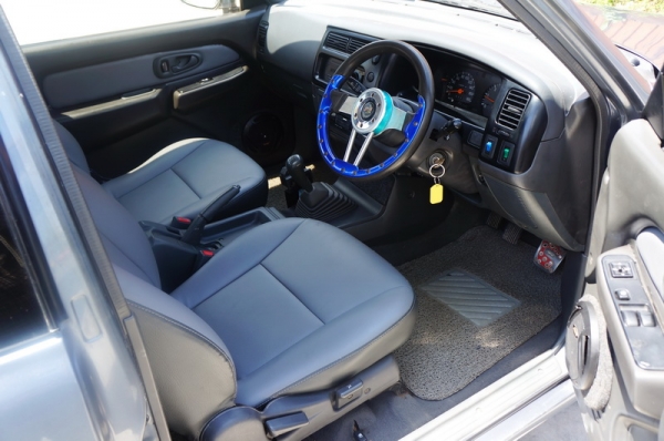 MITSUBISHI STRADA CAB ปี 2000 รถสวยๆ กระจกไฟฟ้า พวงมาลัยพาวเวอร์ ล้อ MAX แอร์เย็นๆ ภายในสภาพสวย สีสวย รถพร้อมใช้งาน จัดไฟแนนได้