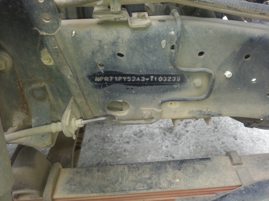 หกล้อ isuzu NPR 130 เทอร์โบ มีแอร์ พวงมาลัยเพาเวอร์ กะบะยาว 5เมตร