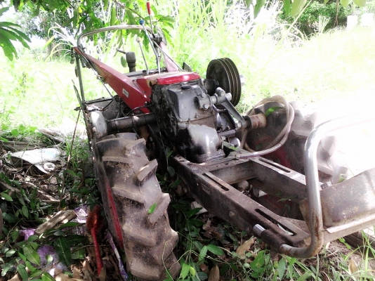 ขายโครงปั่นดินเดินตาม มีจอบหมุน ไว้ทำไร่ สวน