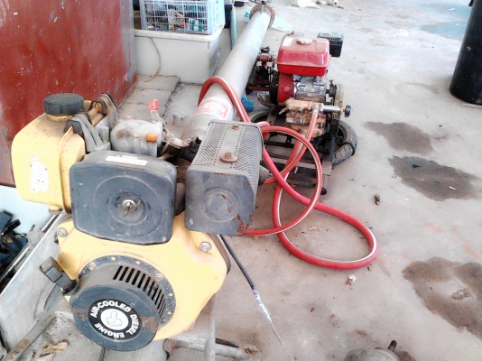 ขายเครื่องสูบน้ำดีเซล 5แรง พร้อมท่อพญานาค 5นิ้ว ยาวประมาณ 3เมตร