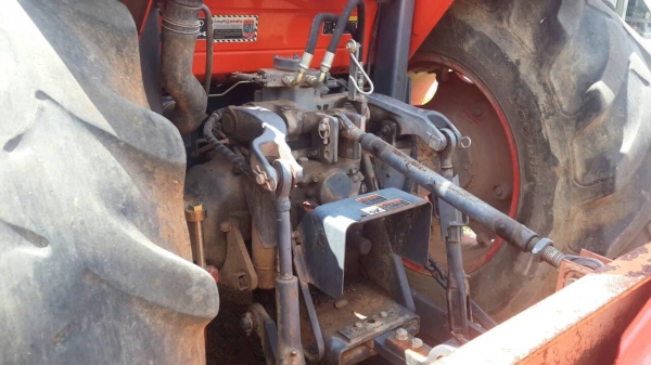 KUBOTA  M 8540    ปี53   มีดันหน้าเล่มทะเบียนพร้อม