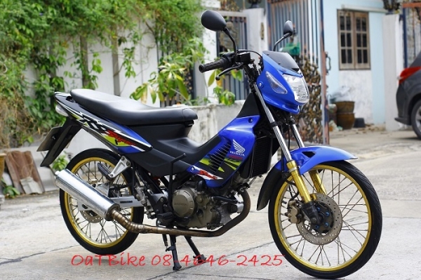 ขาย โซนิค 46  น้ำเงิน-ดำ เดิมๆ หล่อๆ