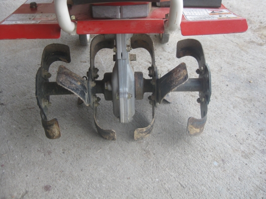 เครื่องพรวนดิน