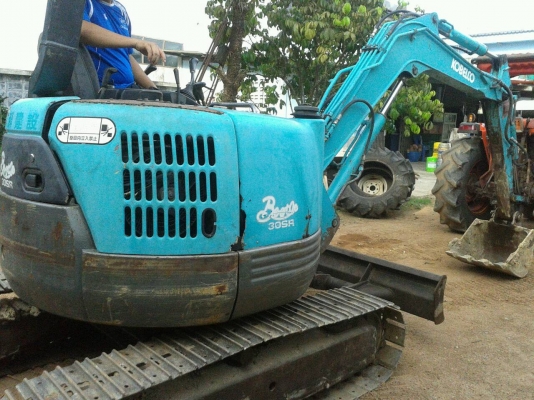 ขายรถขุด KOBELCO 030SR นพดล ระยอง 0818618678
