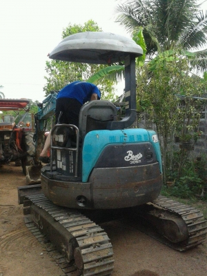 ขายรถขุด KOBELCO 030SR นพดล ระยอง 0818618678