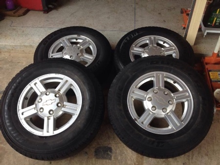 ล้อเดิมเชฟโรเลต ขอบ16 พร้อมยาง 245/70/16 ปี07