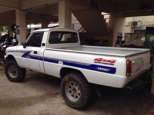 Mazda 1400 4WD