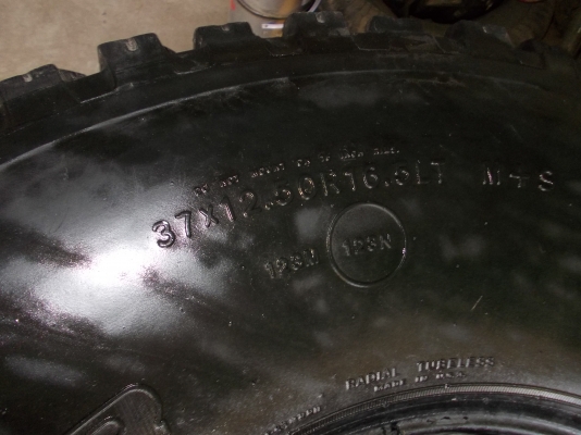 m601ขายยางฮัมวี่สวยๆราคาถูกเส้นละ  3000ใส่ m37  ได้