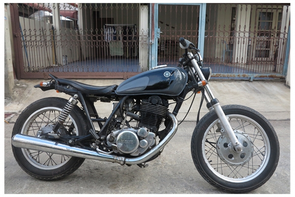 (((((Yamaha SR400 ราคาแค่ 45000 บาท)))))))) (((((Yamaha SR400 ราคาแค่ 45000 บาท))))))))