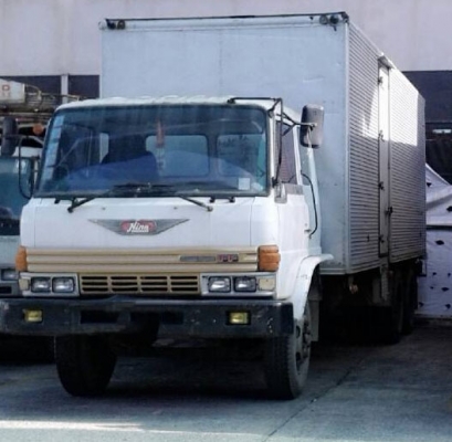 hino 10  ล้อ ตู้แห้ง 168 แรง