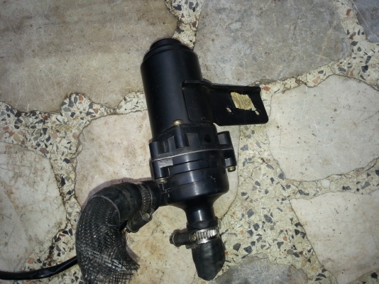 ขายปั้มน้ำ 12v. เก่าญี่ปุ่นสภาพสวย 1,200  พร้อมส่ง