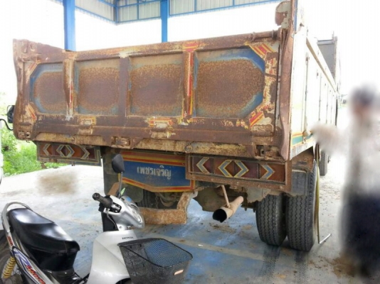 รถอีซูซุ 6 ล้อดั้ม FTR  195 แรงม้า.  ( รถประกอบ )   สนใจติดต่อ 081 - 6079515