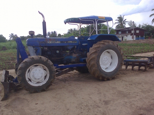 ขายรถไถ Ford 6610 สองเภา   ZF  ปั่นข้าง ดันหน้าหาง 7 CMT  ไม่มีทะเบียน พร้อมทํางาน