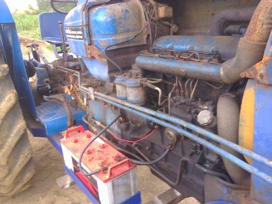 ขายรถไถ Ford 6610 สองเภา   ZF  ปั่นข้าง ดันหน้าหาง 7 CMT  ไม่มีทะเบียน พร้อมทํางาน