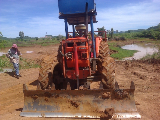 ขายรถไถคูโบต้า  สองเพา  8950  ดันหน้าหาง 3