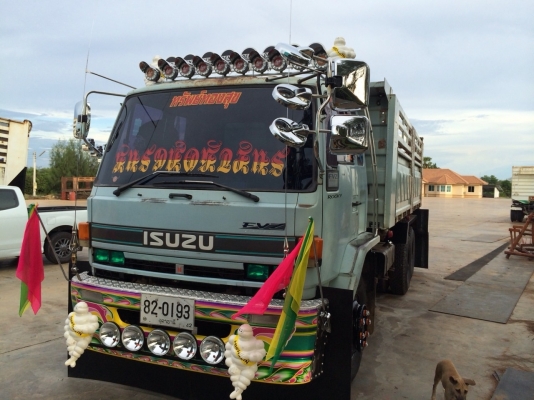 ขายด่วนสิบล้อ195นางฟ้า สองเพลาดั้มสามมิตรสวยๆ