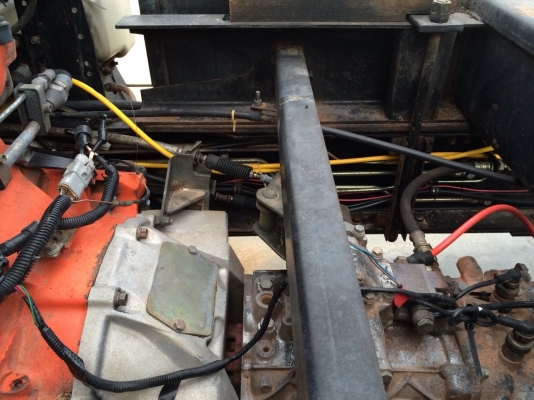 ขายด่วนสิบล้อ195นางฟ้า สองเพลาดั้มสามมิตรสวยๆ