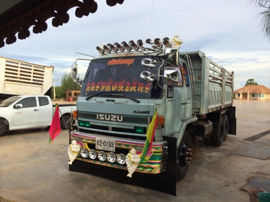 ขายด่วนสิบล้อ195นางฟ้า สองเพลาดั้มสามมิตรสวยๆ