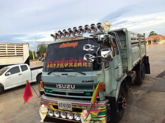 ขายด่วนสิบล้อ195นางฟ้า สองเพลาดั้มสามมิตรสวยๆ