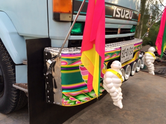 ขายด่วนสิบล้อ195นางฟ้า สองเพลาดั้มสามมิตรสวยๆ