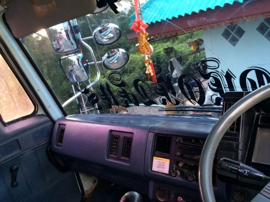 ขายด่วนสิบล้อ195นางฟ้า สองเพลาดั้มสามมิตรสวยๆ