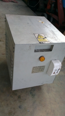 ขายหม้อแปลงไฟ220/110 โวลท์ 6KVA 1 เฟส