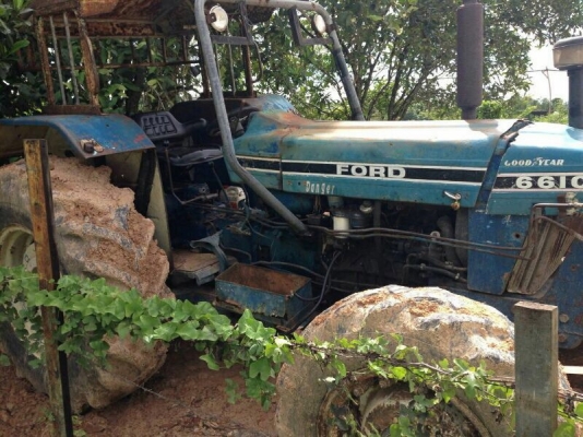 รถไถ FORD 6610. ( 2 เพลา. ) สนใจติดต่อ 081 - 6079515 รถไถ FORD 6610. ( 2 เพลา. ) สนใจติดต่อ 081 - 6079515