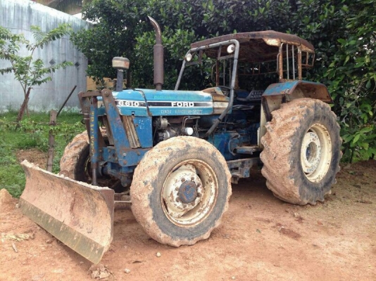 รถไถ FORD  6610. ( 2 เพลา. )  สนใจติดต่อ 081 - 6079515