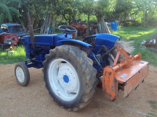 ขายคูโบต้า  28 แรง พร้อมใช้งาน