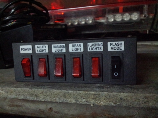 ขายไฟไซเรนสีแดง5โรเตอร์