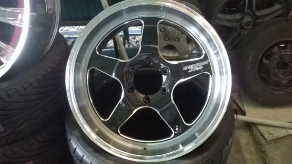 ล้อใหม่ขอบ20 6รูชุดละ27000