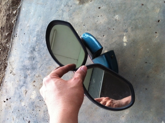 กระจกมองข้าง "ทรงหลังเต่า"