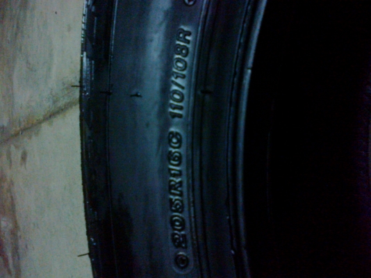 ยางป่าวบิดโตน205R16ปลายปี13ใหม่ป้ายแดง4เส้น+1ล้อดอกสวยตุมเต็ม ยางป่าวบิดโตน205R16ปลายปี13ใหม่ป้ายแดง4เส้น+1ล้อดอกสวยตุมเต็ม