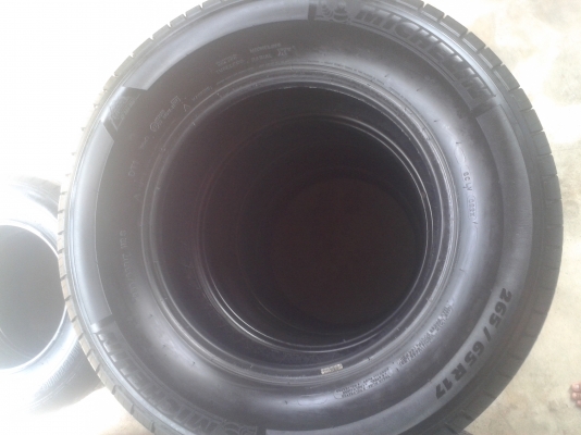 ยางป่าวบิดโตน205R16ปลายปี13ใหม่ป้ายแดง4เส้น+1ล้อดอกสวยตุมเต็ม ยางป่าวบิดโตน205R16ปลายปี13ใหม่ป้ายแดง4เส้น+1ล้อดอกสวยตุมเต็ม