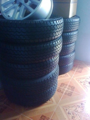 ยางป่าวบิดโตน205R16ปลายปี13ใหม่ป้ายแดง4เส้น+1ล้อดอกสวยตุมเต็ม